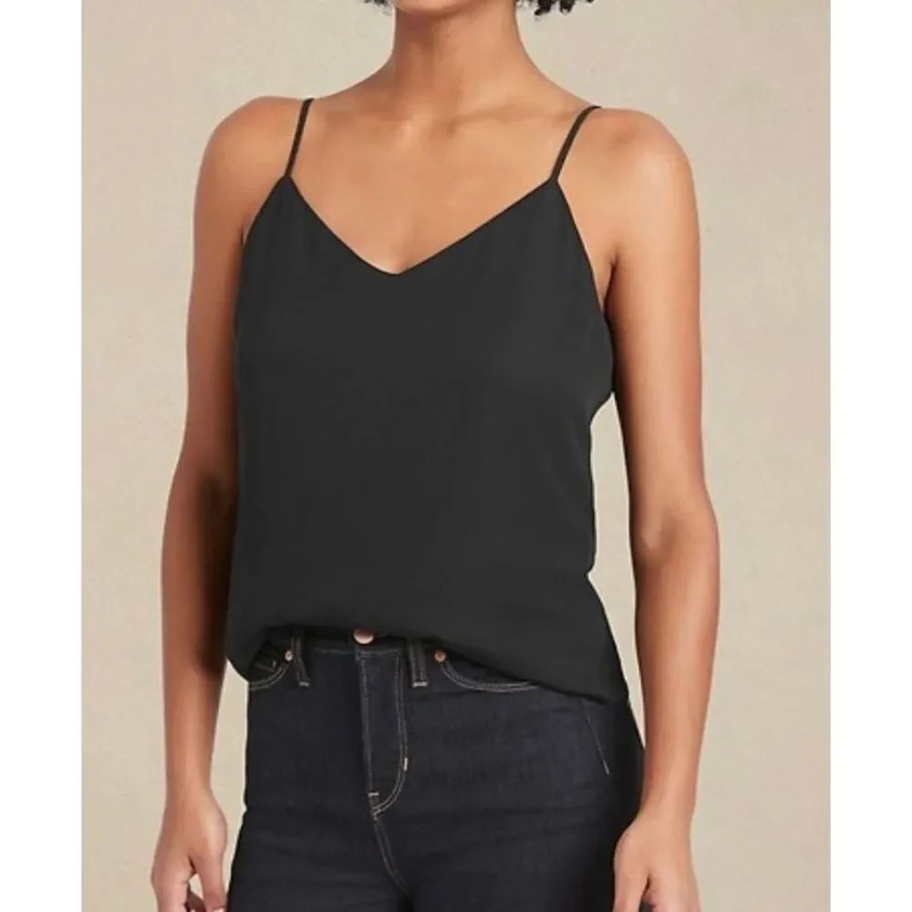 Banana Republic black classic strappy tank size xs